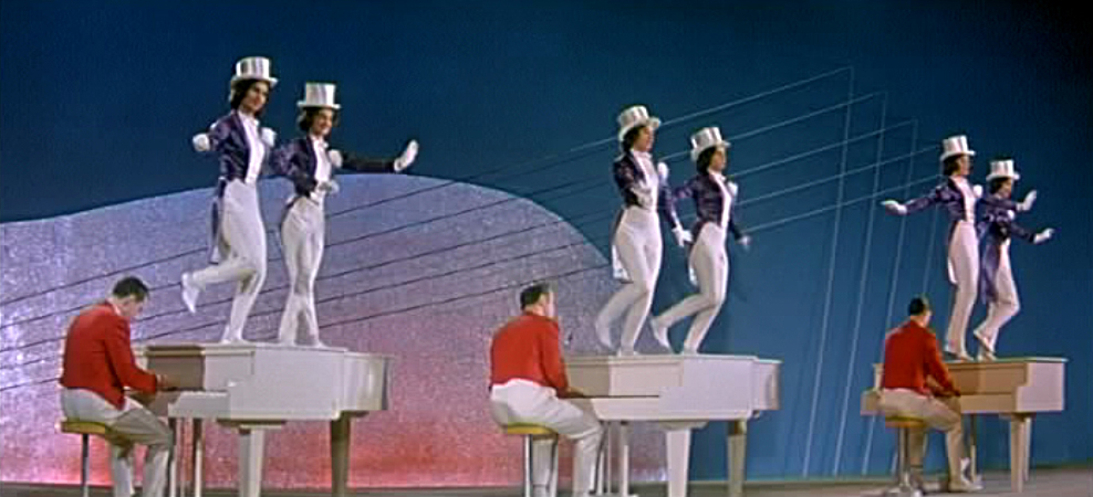 Revue um MItternacht